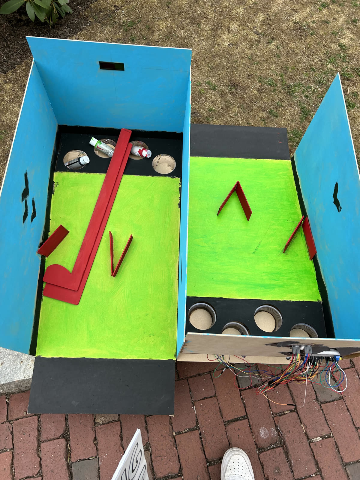 Laser-cut obstacles on the ramp
